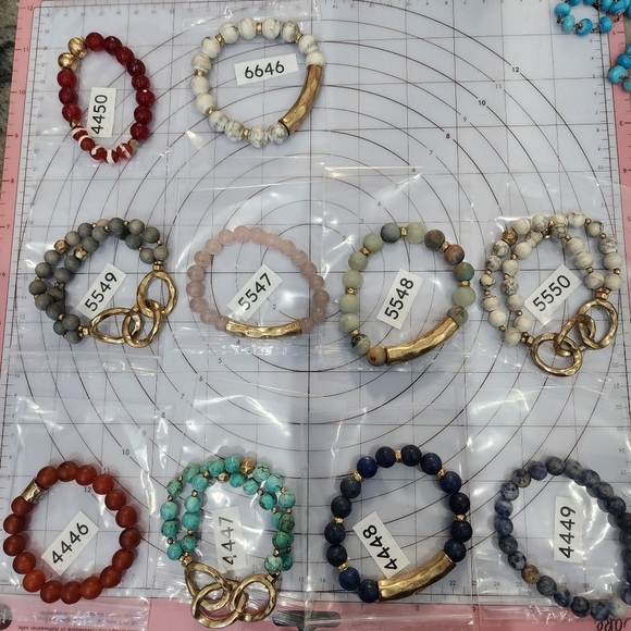 Stone stretch bracelet - Picture 1 of 12